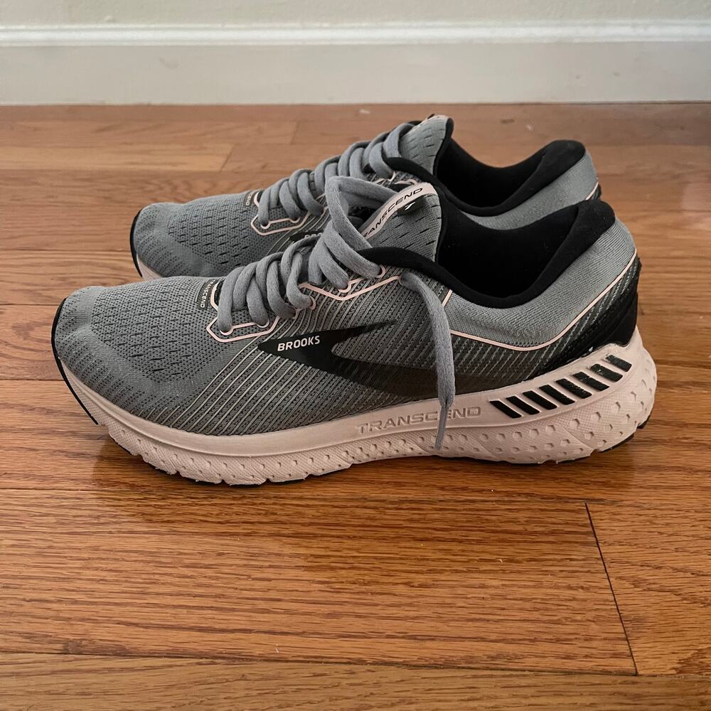 Brooks Transcend 7 Womens 10 B Gray Pink GuideRail Running Shoes 1203191B074